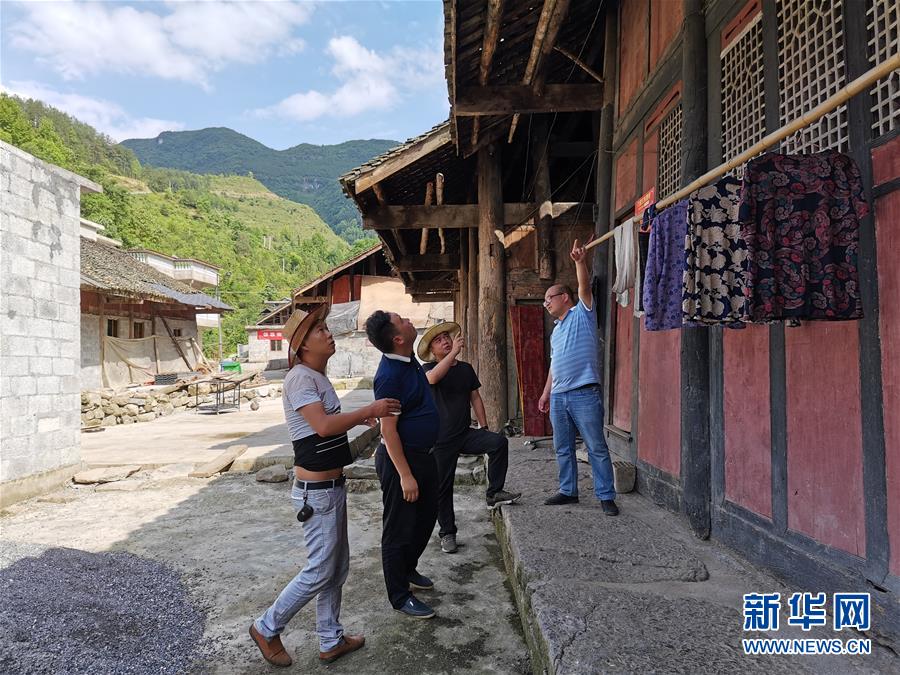 （新華全媒頭條&middot;決戰(zhàn)決勝脫貧攻堅(jiān)&middot;督戰(zhàn)未摘帽貧困縣&middot;圖文互動(dòng)）（2）把&ldquo;最能打的人&rdquo;放在最需要的地方&mdash;&mdash;聚焦貴州未脫貧縣里的&ldquo;助攻干部&rdquo;