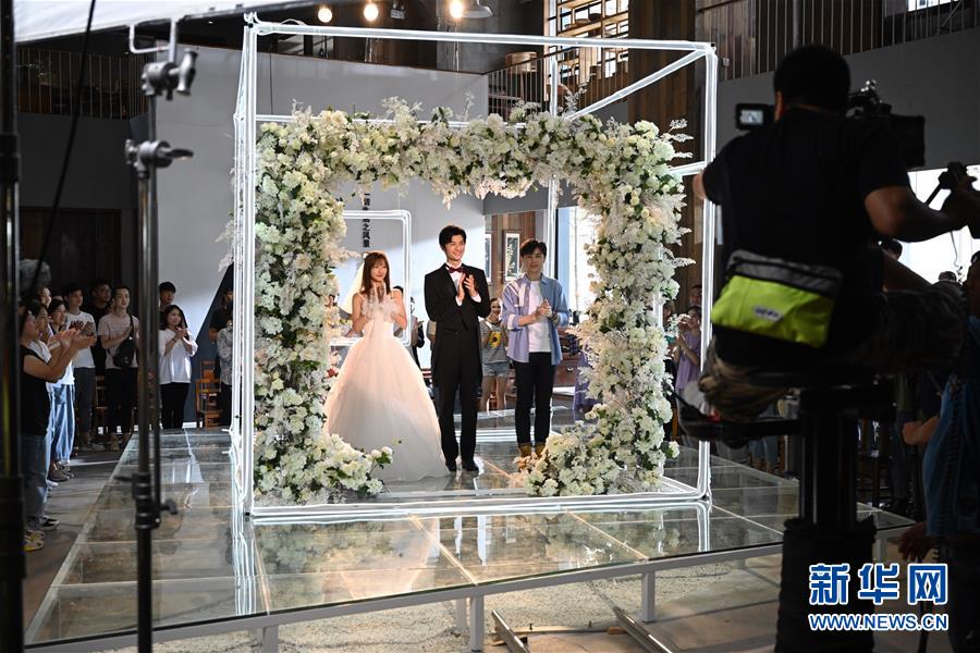 (特區(qū)40年·圖文互動)(1)老廠房變身“夢工廠”折射廈門經濟特區(qū)40年變遷