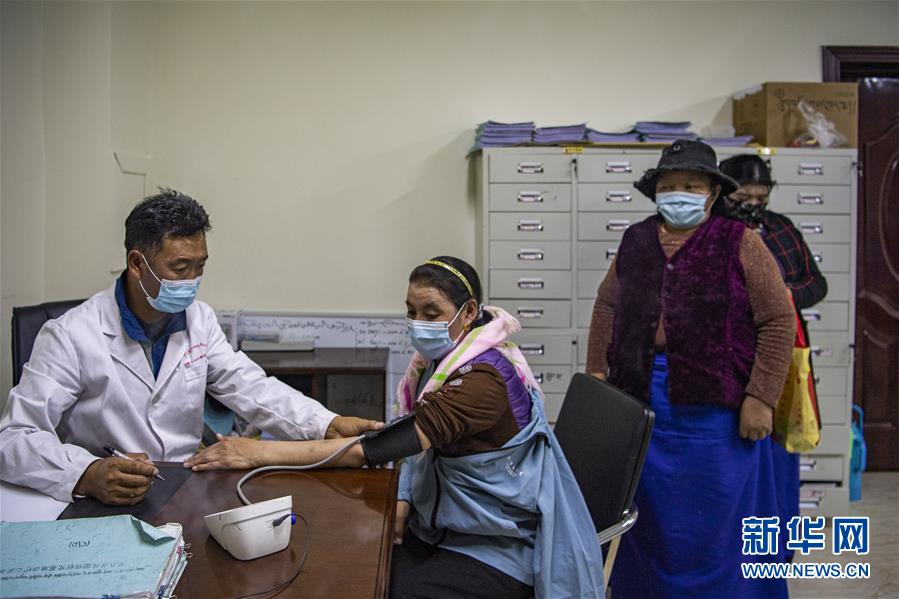 （新華全媒頭條&middot;走向我們的小康生活&middot;圖文互動(dòng)）（6）扎西德勒，我們的新家園&mdash;&mdash;西藏易地扶貧搬遷搬出幸福美好新生活