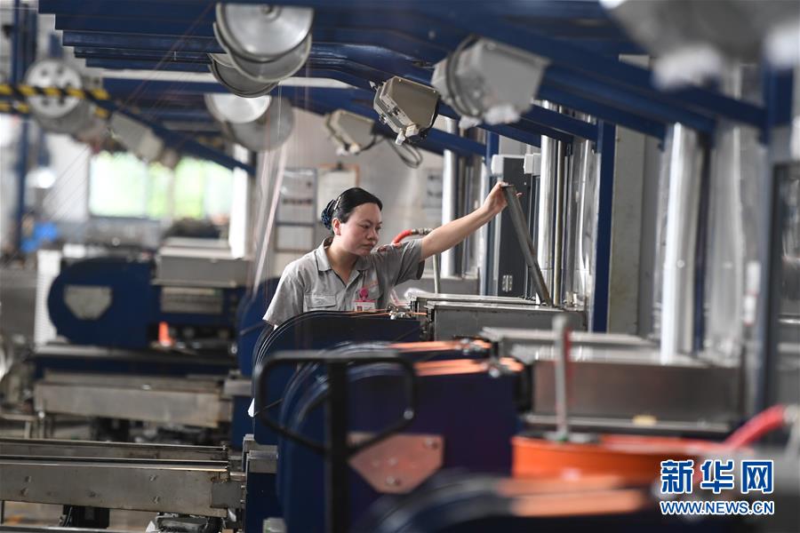 （新華全媒頭條&middot;圖文互動(dòng)）（3）&ldquo;綠&rdquo;從天目盎然出&mdash;&mdash;湖州做好&ldquo;六穩(wěn)&rdquo;工作落實(shí)&ldquo;六保&rdquo;任務(wù)新觀察