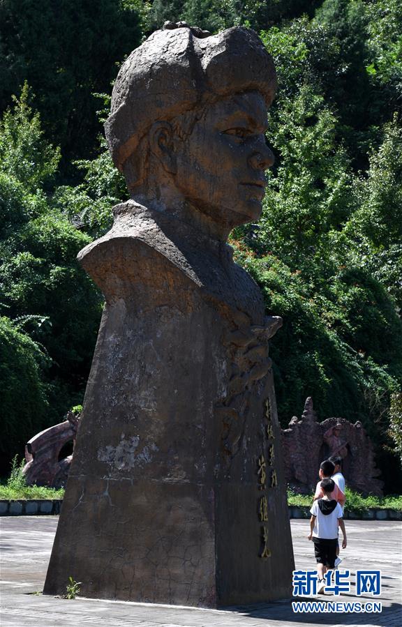 （決戰(zhàn)決勝脫貧攻堅(jiān)&middot;圖文互動(dòng)）（2）&ldquo;堵槍眼&rdquo;的脫貧戰(zhàn)怎么打？&mdash;&mdash;繼光村見(jiàn)聞