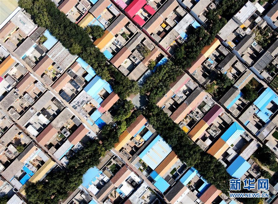 （全面建成小康社會(huì)&ldquo;百城千縣萬(wàn)村調(diào)研行&rdquo;&middot;圖文互動(dòng)）（2）河北周窩：&ldquo;音樂(lè)小鎮(zhèn)&rdquo;奏響鄉(xiāng)村振興協(xié)奏曲