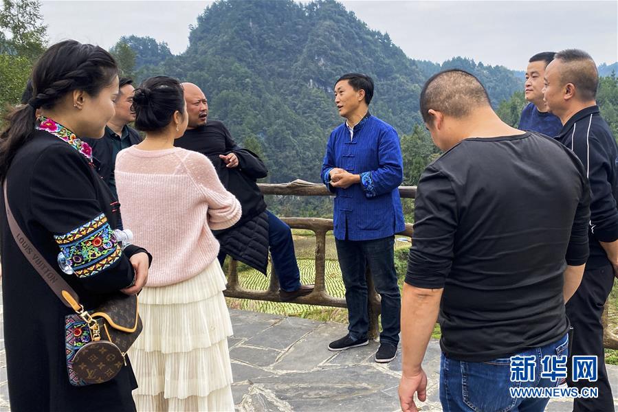 （在習(xí)近平新時(shí)代中國(guó)特色社會(huì)主義思想指引下&mdash;&mdash;新時(shí)代新作為新篇章&middot;習(xí)近平總書(shū)記關(guān)切事&middot;圖文互動(dòng)）（1）精準(zhǔn)扶貧7年，十八洞村&ldquo;長(zhǎng)&rdquo;出10余種新職業(yè)