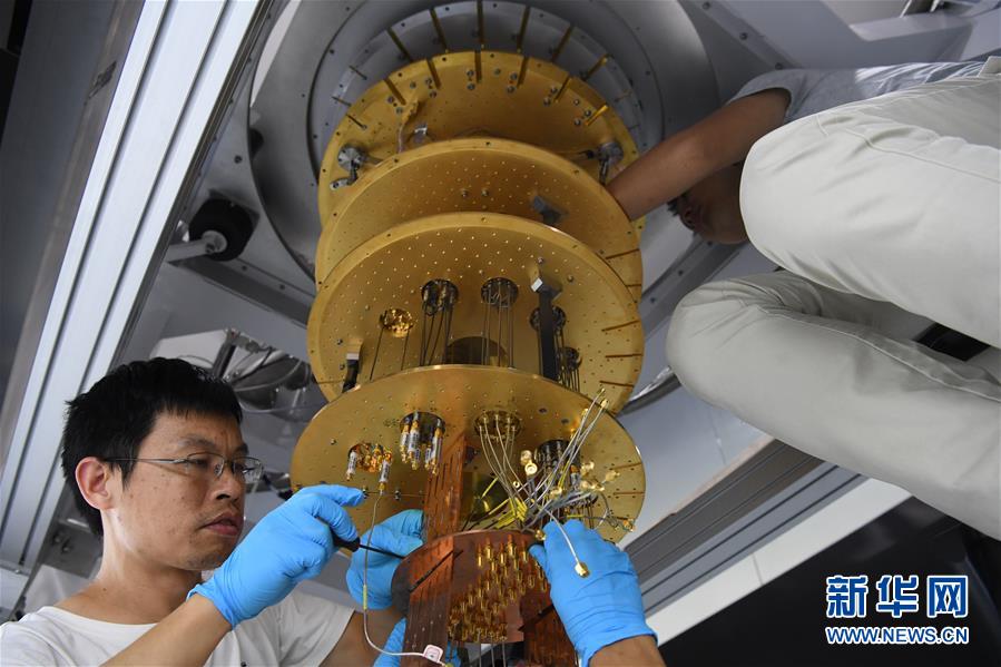 （青春的夢想 青春的奮斗&middot;圖文互動）（4）年輕，就要無悔擔(dān)當(dāng)&mdash;&mdash;青春在奉獻中閃光