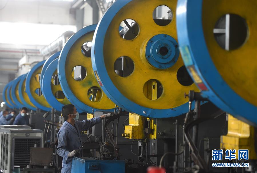 （新華全媒頭條&middot;迎接兩會(huì)特別報(bào)道&middot;圖文互動(dòng)）（6）不同尋常的兩會(huì) 萬(wàn)眾一心的力量&mdash;&mdash;寫(xiě)在2020年全國(guó)兩會(huì)召開(kāi)之際