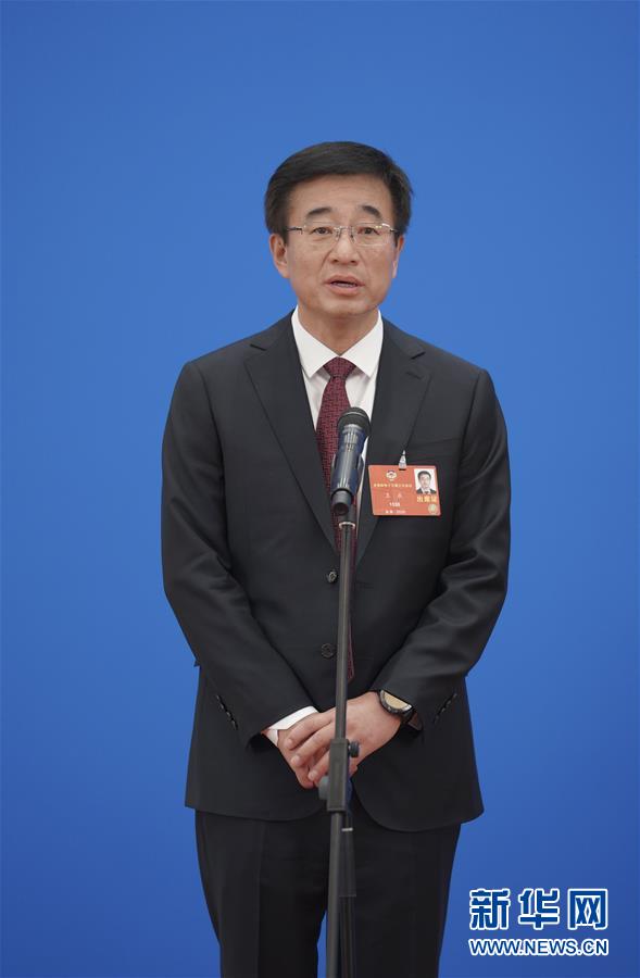 (兩會(huì)·政協(xié)開幕)(1)接受采訪
