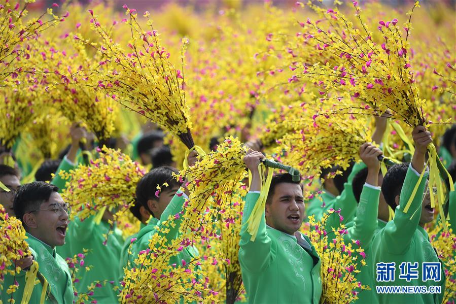 （國(guó)慶70周年&middot;慶祝大會(huì)）慶祝中華人民共和國(guó)成立70周年大會(huì)在京隆重舉行