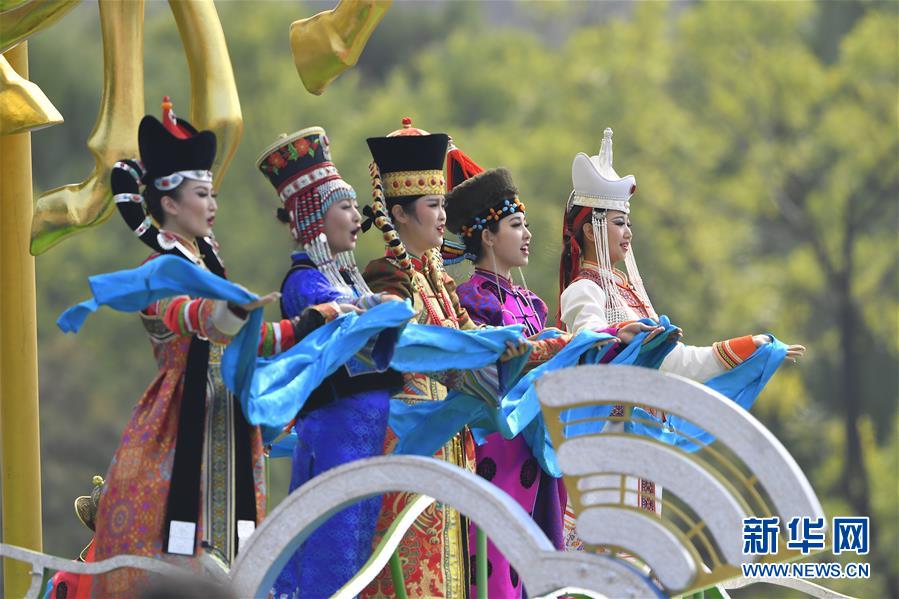 （國慶70周年&middot;慶祝大會(huì)）慶祝中華人民共和國成立70周年大會(huì)在京隆重舉行