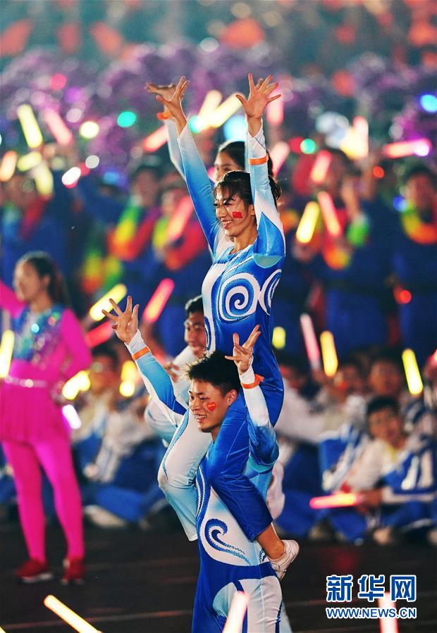 （新華視界&middot;國(guó)慶70周年&middot;聯(lián)歡活動(dòng)）慶祝中華人民共和國(guó)成立70周年聯(lián)歡活動(dòng)在京舉行