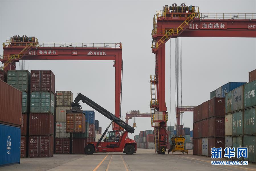 （在習(xí)近平新時代中國特色社會主義思想指引下&mdash;&mdash;新時代新作為新篇章&middot;習(xí)近平總書記關(guān)切事&middot;圖文互動）（4）感受開放新魅力&mdash;&mdash;海南自由貿(mào)易港建設(shè)開局觀察