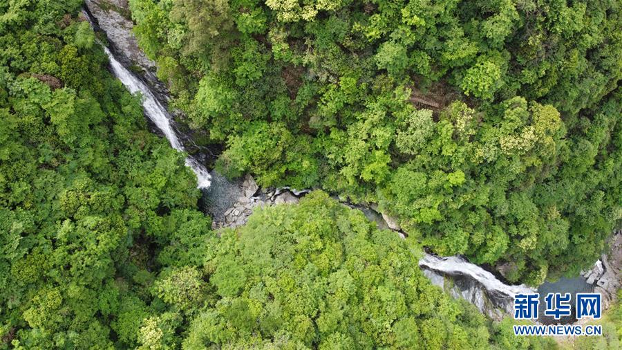 （在習(xí)近平新時(shí)代中國特色社會(huì)主義思想指引下&mdash;&mdash;新時(shí)代新作為新篇章&middot;習(xí)近平總書記關(guān)切事&middot;圖文互動(dòng)）（6）長(zhǎng)三角的新答卷&mdash;&mdash;&ldquo;十三五&rdquo;收官之年的長(zhǎng)三角一體化新故事