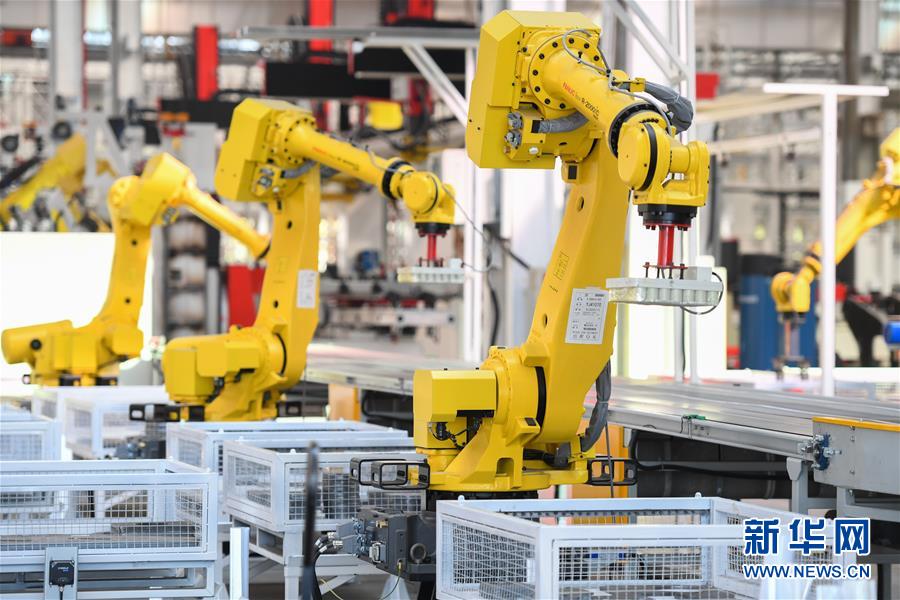 (在習(xí)近平新時(shí)代中國特色社會(huì)主義思想指引下——新時(shí)代新作為新篇章·習(xí)近平總書記關(guān)切事·圖文互動(dòng))(7)推動(dòng)高質(zhì)量發(fā)展 “湘”當(dāng)有作為