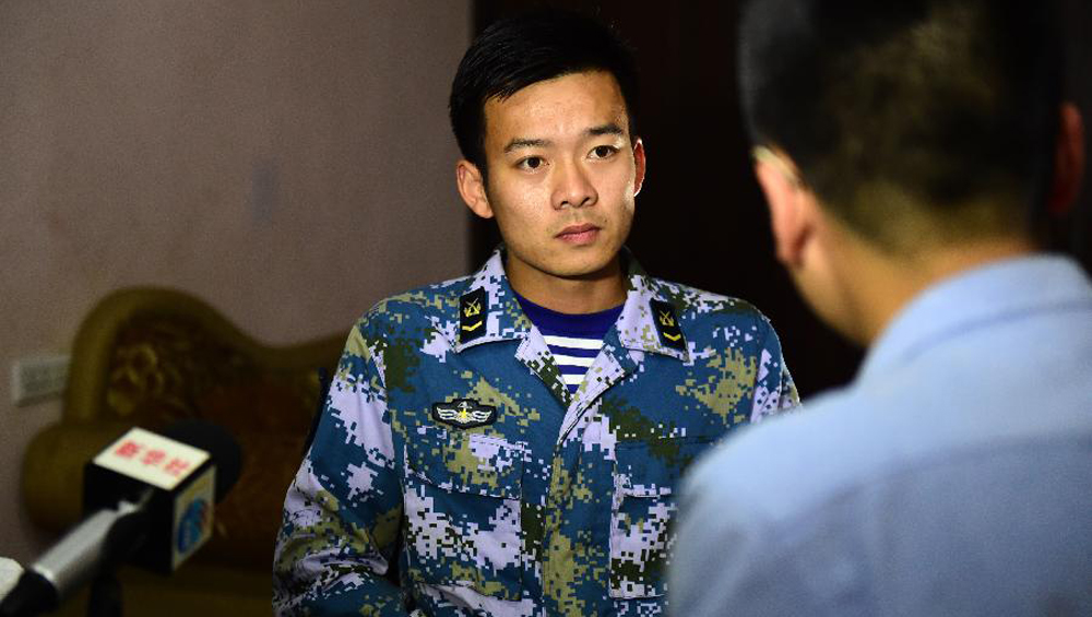 90后潛水員官東：&ldquo;在最危急的那一刻，我只想著趕緊救人&rdquo;