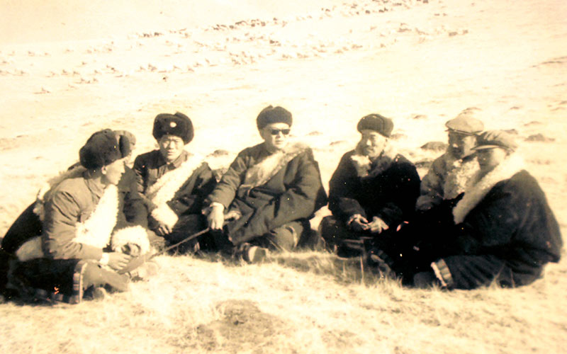 個(gè)人干凈，一生不褪的底色&mdash;&mdash;四論向尕布龍同志學(xué)習(xí)