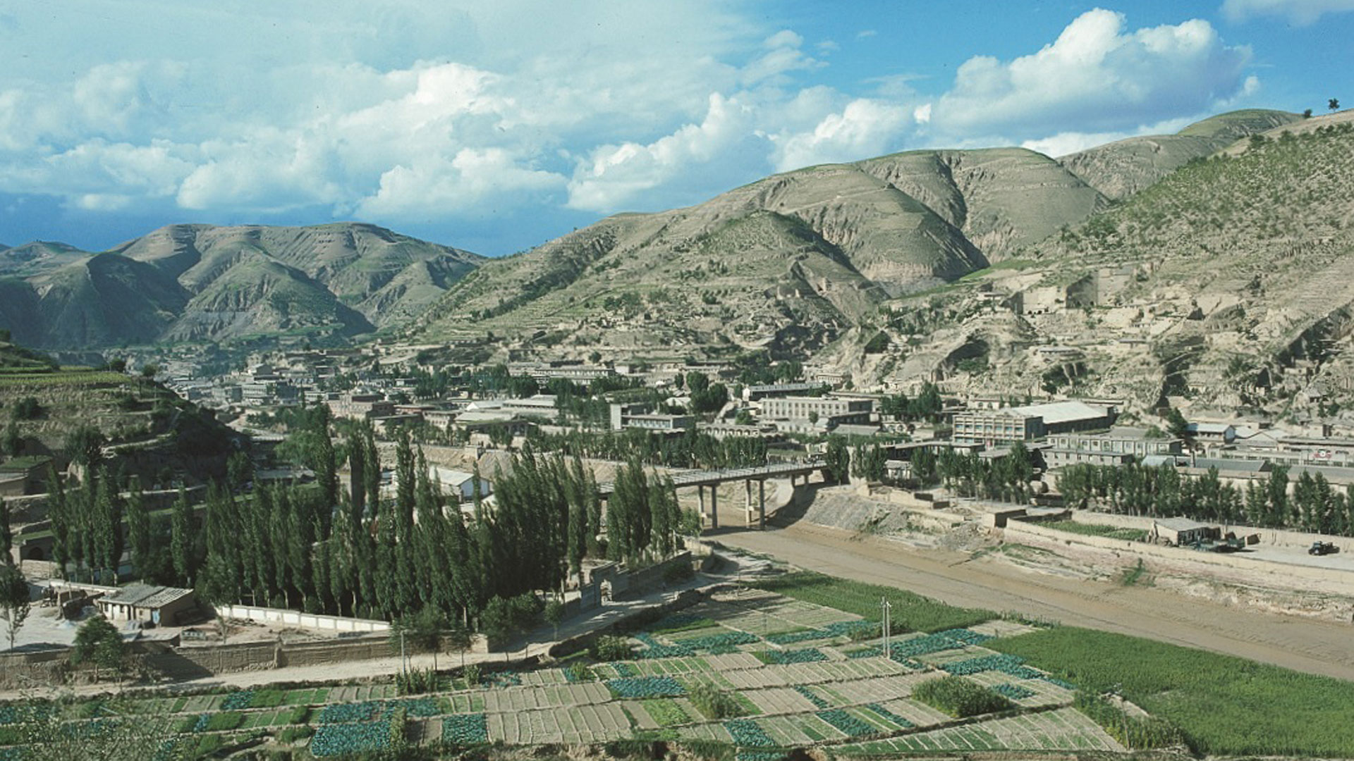 &ldquo;長征&rdquo;&ldquo;萬里長征&rdquo;&ldquo;二萬五千里長征&rdquo;最早出現(xiàn)在什么時候？