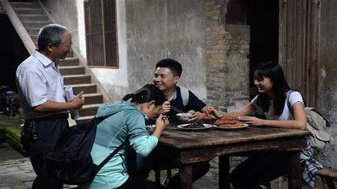 紅色追尋，三個(gè)年輕人的長征路