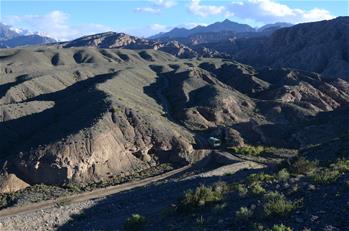 天山深處，&ldquo;山地鐵軍&rdquo;奪路探寶