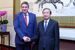 馬凱會見比利時(shí)副首相讓&middot;讓邦