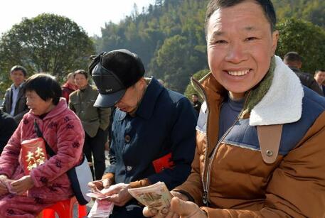 &ldquo;脫貧后，我們分紅了！&rdquo;