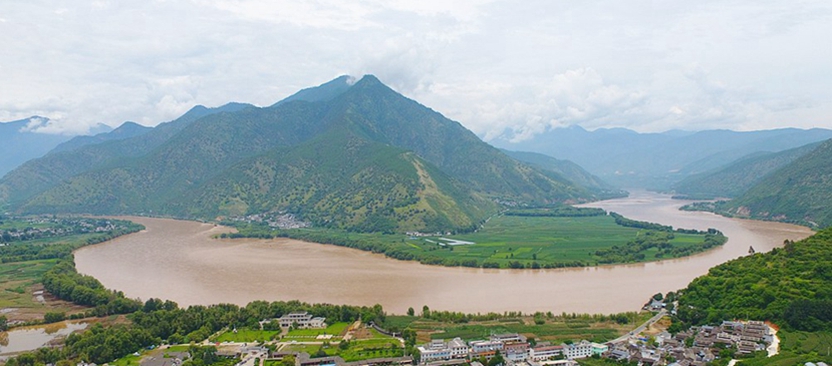 輕舟正過萬重山&mdash;&mdash;深入推動(dòng)長江經(jīng)濟(jì)帶發(fā)展述評(píng)