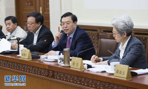 張德江參加十二屆全國(guó)人大常委會(huì)第七次會(huì)議分組審議