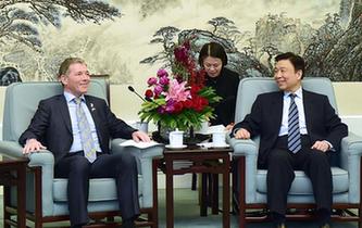 李源潮會見新西蘭國家黨代表團(tuán)