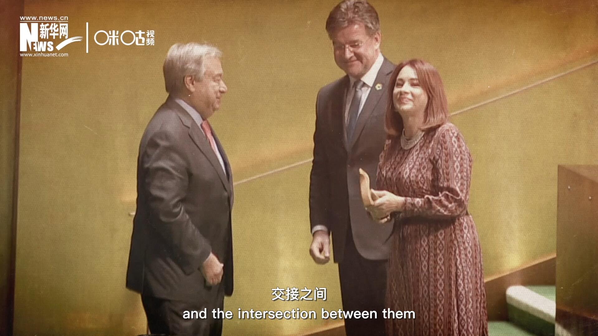 一起一落，交接之間，除了莊嚴(yán)的儀式感，更是使命的傳承。