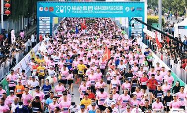 從沙漠跑向綠洲！&ldquo;塞上明珠&rdquo;用馬拉松促城市轉(zhuǎn)型