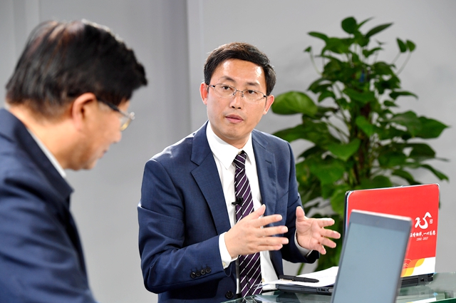 繼往不平凡，珍惜五年奮進所取得的成就、經(jīng)驗