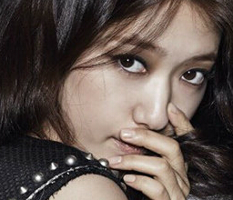 女星波浪卷發(fā)美著呢！