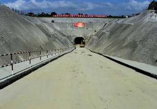 國土開發(fā)和保護(hù)面臨許多新情況、新矛盾和新挑戰(zhàn)