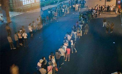 大醫(yī)院人滿為患，社區(qū)醫(yī)院門可羅雀怎么破？