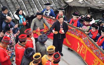 新起點，書寫新時代的新答卷&mdash;&mdash;從2018年全國兩會看決勝全面建成小康社會