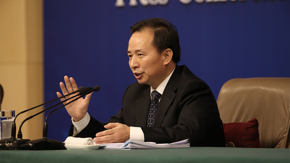 環(huán)保部部長(zhǎng)李干杰回答記者提問