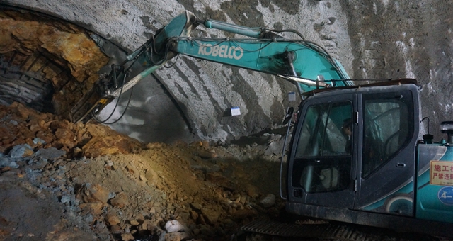 10.24公里！贛深高鐵&ldquo;第一長隧&rdquo;貫通！