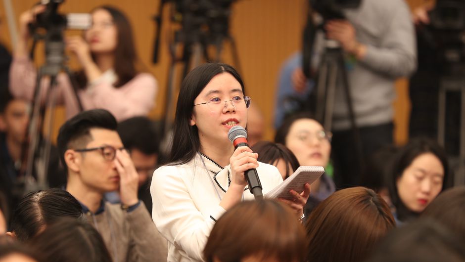 南方報(bào)業(yè)全媒體、南方都市報(bào)記者提問(wèn)