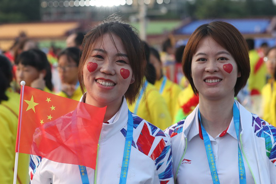 今晚，我們歡聚在天安門廣場(chǎng)