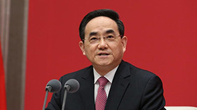 中央宣傳部副部長(zhǎng)、國(guó)務(wù)院新聞辦公室主任徐麟主持發(fā)布會(huì)