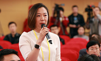 香港經(jīng)濟(jì)日報(bào)記者提問