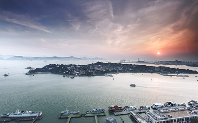 人民日報(bào)評(píng)論員：共同推進(jìn)祖國和平統(tǒng)一進(jìn)程