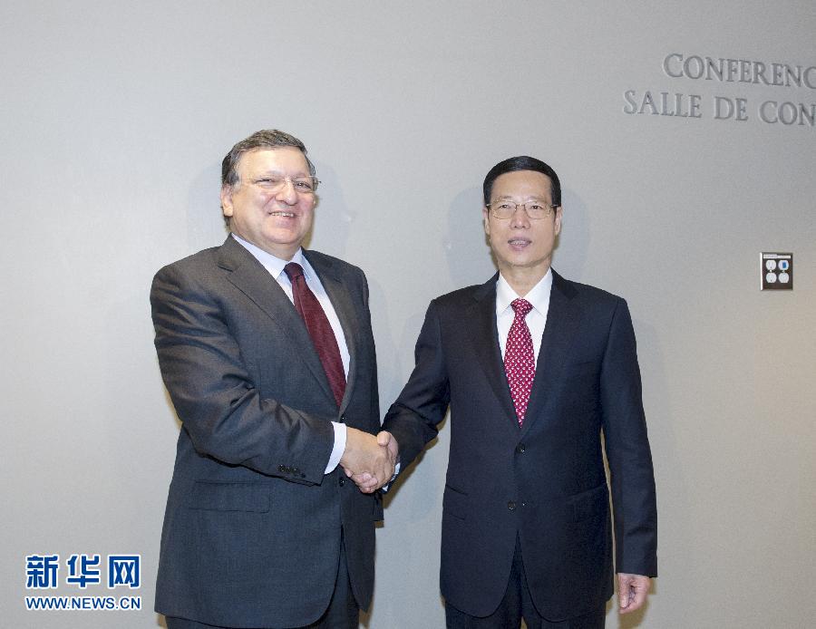 9月23日，正在紐約出席聯(lián)合國氣候峰會的國家主席習(xí)近平特使、國務(wù)院副總理張高麗在紐約聯(lián)合國總部會見歐盟委員會主席巴羅佐。新華社記者 王曄 攝 