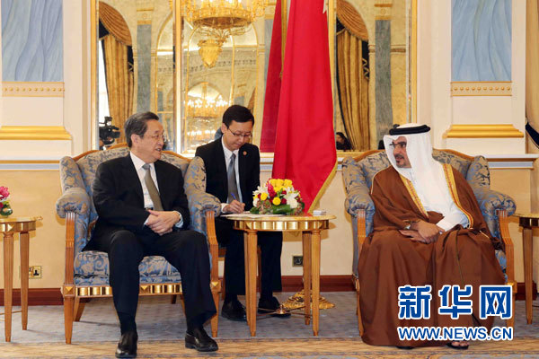 11月6日，正在巴林進行正式友好訪問的全國政協(xié)主席俞正聲在麥納麥會見巴林王儲薩勒曼。 新華社記者劉衛(wèi)兵攝