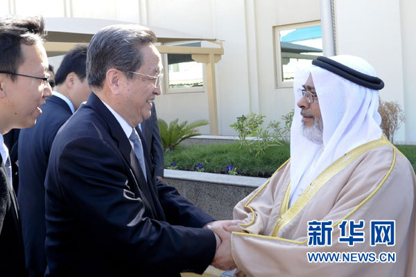 11月6日，正在巴林進行正式友好訪問的全國政協(xié)主席俞正聲在麥納麥會見巴林國民議會議長兼眾議長扎赫拉尼。 新華社記者 張鐸 攝