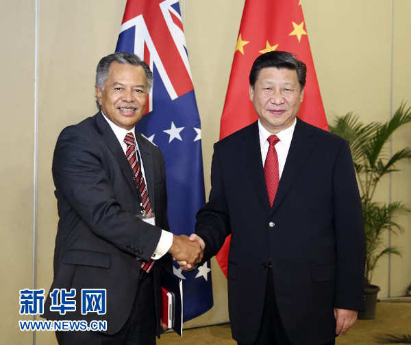 11月22日，國家主席習(xí)近平在斐濟(jì)楠迪會(huì)見庫克群島總理普納。新華社記者丁林?jǐn)z 