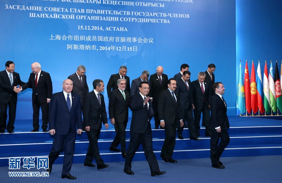 12月15日，中國(guó)國(guó)務(wù)院總理李克強(qiáng)在阿斯塔納出席上海合作組織成員國(guó)政府首腦理事會(huì)第十三次會(huì)議。 新華社記者 龐興雷 攝