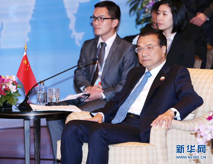 12月20日，中國國務(wù)院總理李克強(qiáng)在曼谷出席大湄公河次區(qū)域經(jīng)濟(jì)合作領(lǐng)導(dǎo)人第五次會議。 新華社記者 龐興雷 攝 