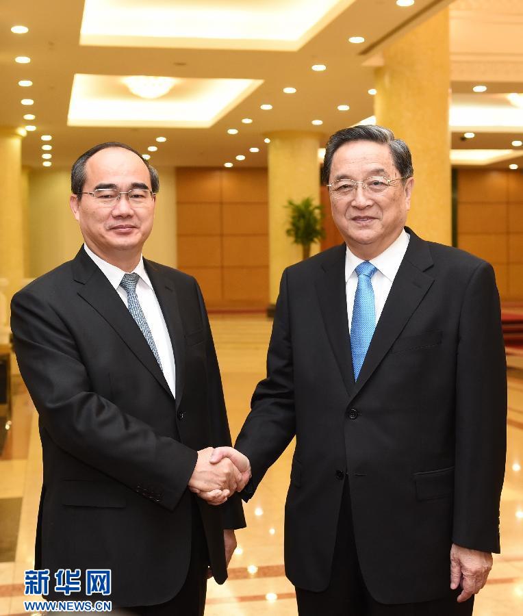 12月25日至27日，中共中央政治局常委、全國政協主席俞正聲對越南進行正式訪問。這是12月26日，俞正聲在河內與越南祖國陣線主席阮善仁舉行會談。 新華社記者劉建生攝