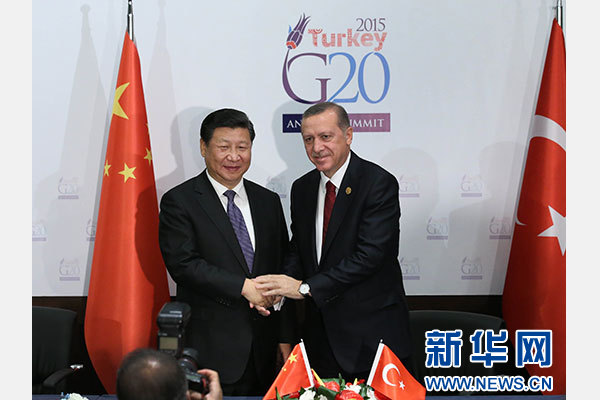 當?shù)貢r間11月14日，國家主席習近平在土耳其安塔利亞會見土耳其總統(tǒng)埃爾多安。 新華社記者 龐興雷 攝