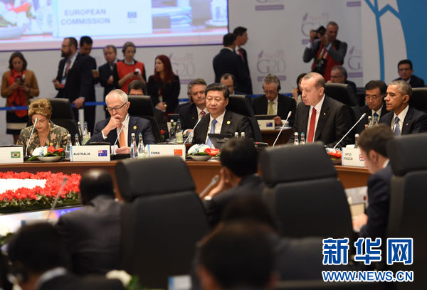 11月15日，國家主席習(xí)近平在土耳其安塔利亞出席二十國集團(tuán)領(lǐng)導(dǎo)人第十次峰會第一階段會議。 新華社記者李學(xué)仁攝 