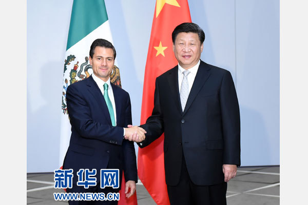 11月16日，國(guó)家主席習(xí)近平在土耳其安塔利亞會(huì)見墨西哥總統(tǒng)培尼亞。 新華社記者張鐸攝